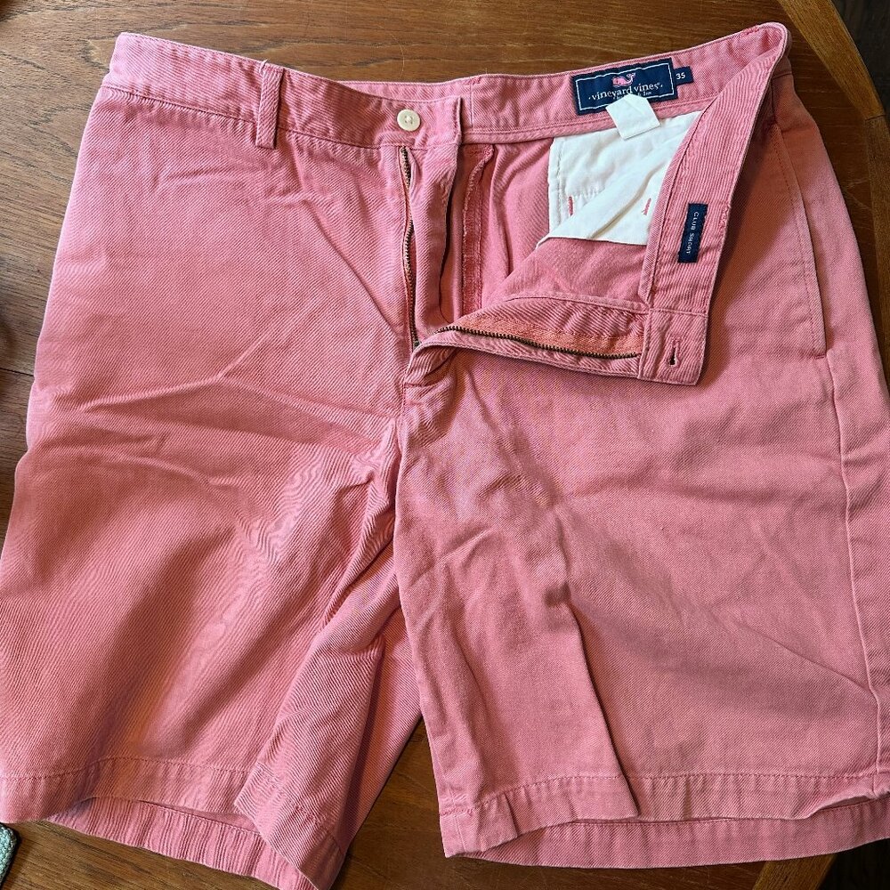 Vineyard Vines Men's Flat Front Pink Shorts